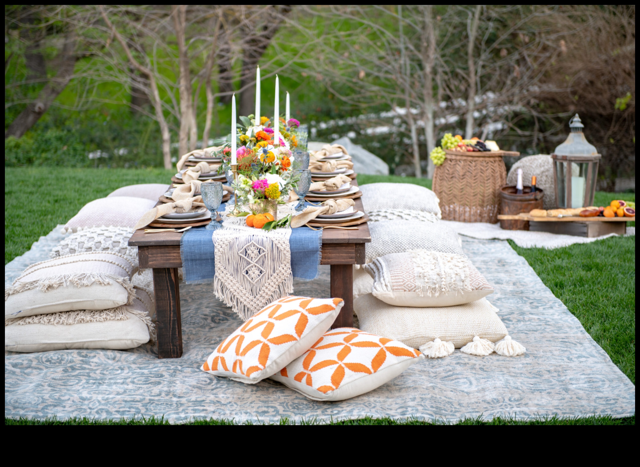 האם אתה יכול להציע טיפים לקישוט מקום פיקניק בחוץ עם בוהו ויבס?