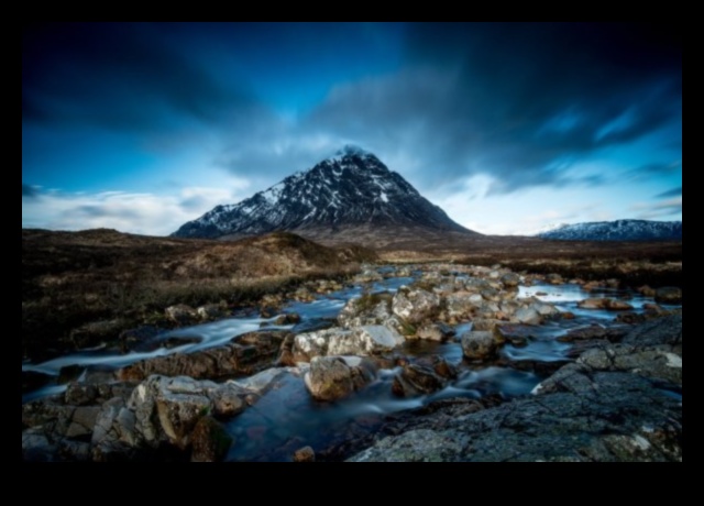 נופי HDR: טכניקות לתצוגות עוצרות נשימה בטווח דינמי גבוה
