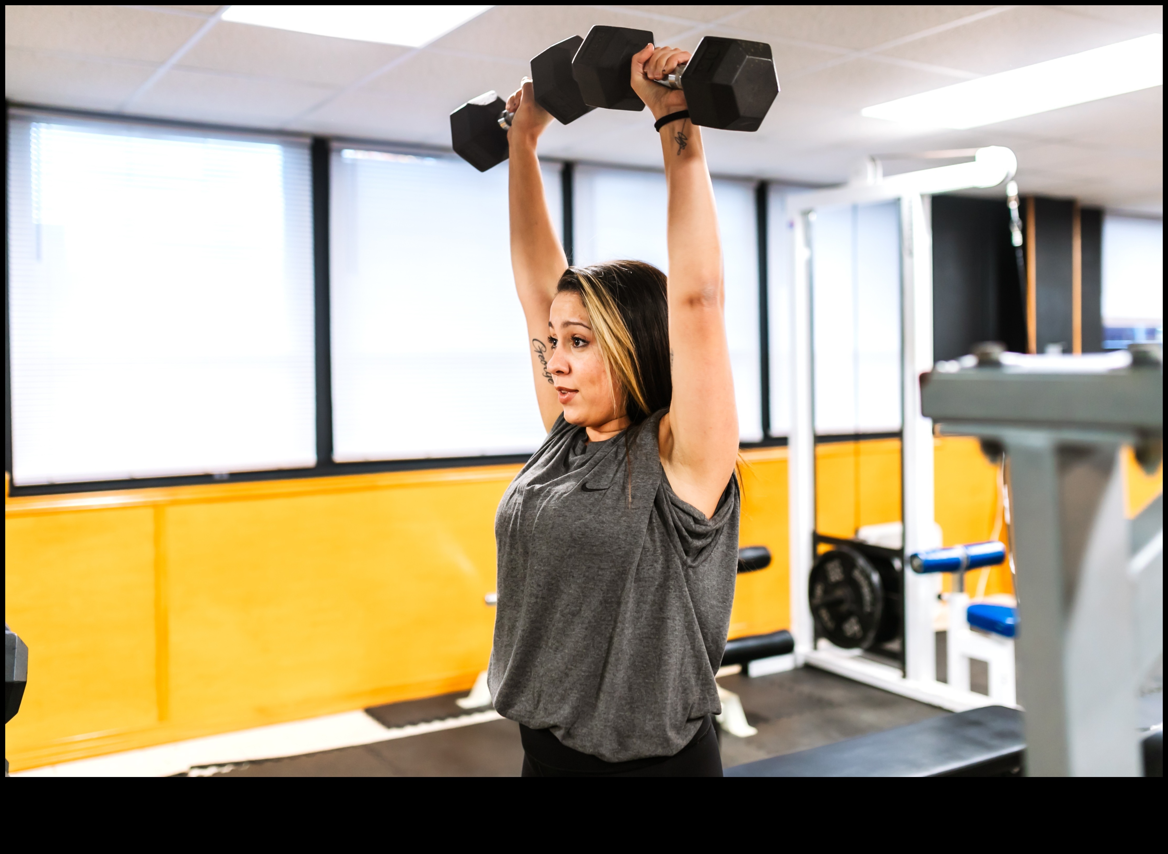 לוחמי בריאות: בניית חדר כושר ביתי הוליסטי עם ציוד חיוני