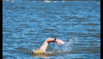 חזרות מול הנהר: אימונים בחוץ לאורך דרכי מים שלווים